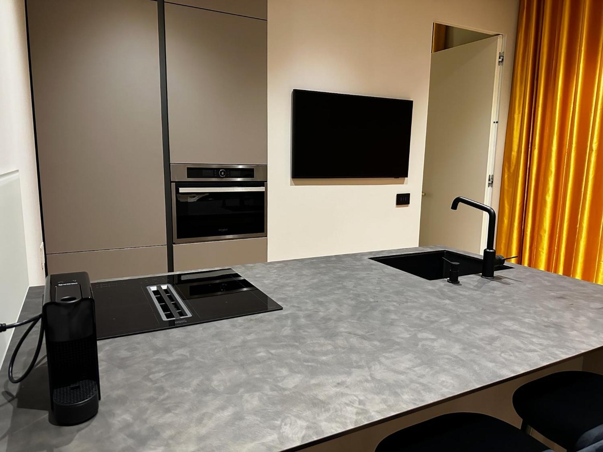 Mei Home: Esclusivo E Moderno, Milan